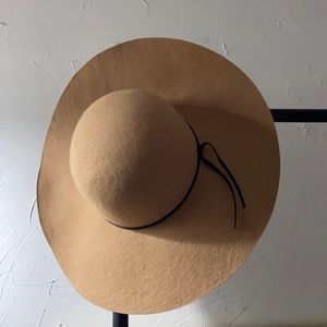 BP tan sun hat.